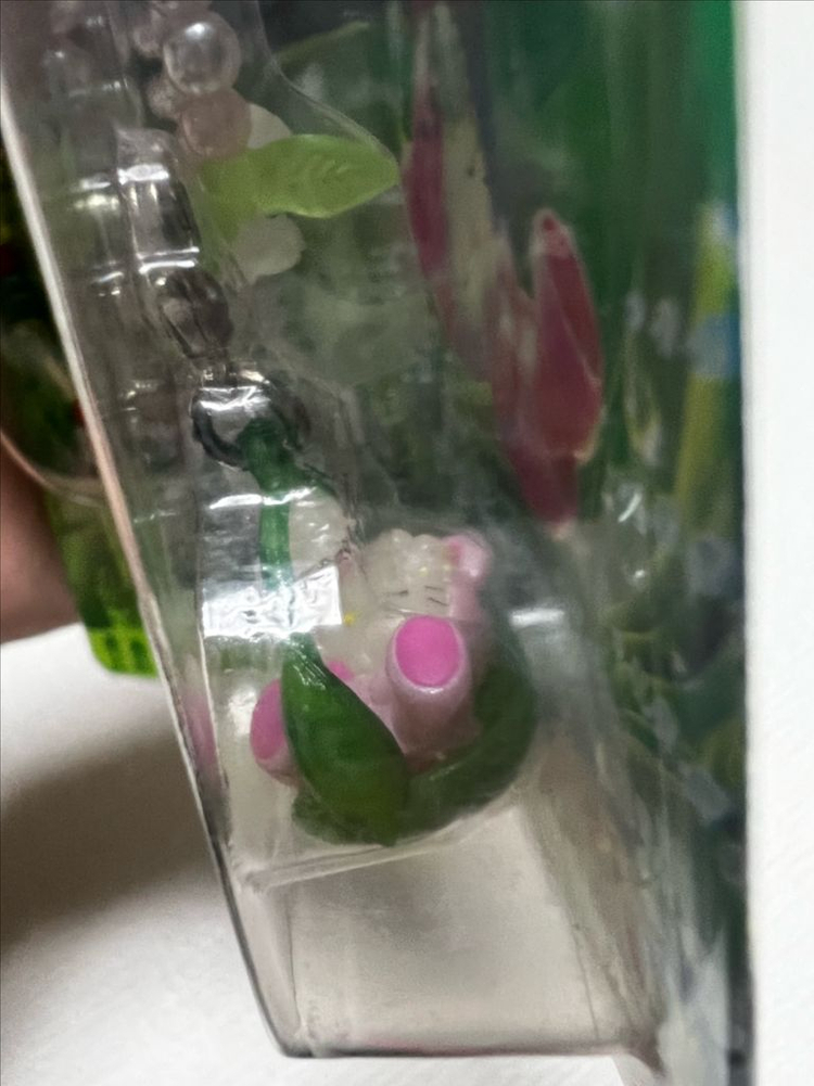 헬로키티 북해도 한정 스트랩 키링 아스파라거스 / 은방울꽃 이미지