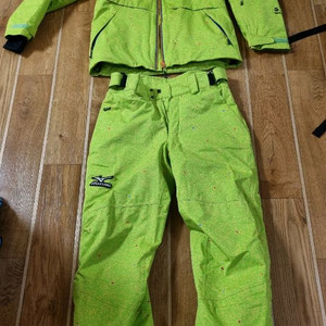 미즈노 스키복 세트 팝니다.