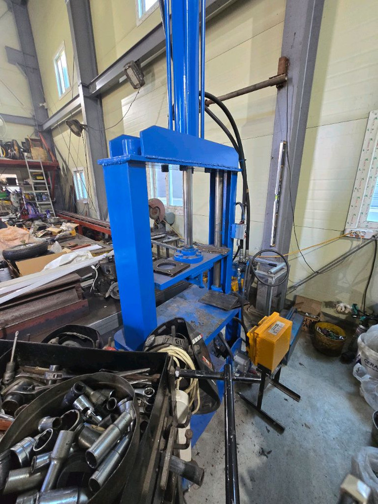 유압작두 작업철 유압프레스 이미지