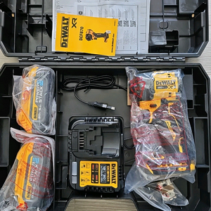 디월트 20V 임팩드릴 셑트 DCF870 파워스택 배터리