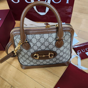 구찌 GG 캔버스 핸드백