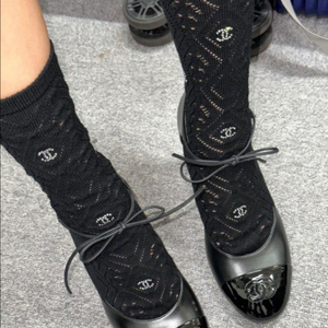 샤넬 제니 양말 삭스 S사이즈 새상품 팔아요.