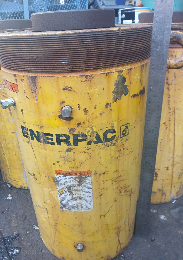 에너팩 유압램400톤 이미지