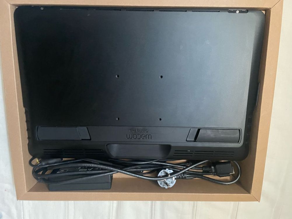 와콤 신티크 프로16 액정타블렛--1