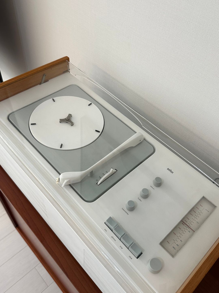 브라운 디터람스 턴테이블 sk 4/2 이미지