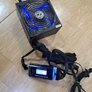 잘만 정격 700w 플립케이블 - 1개당2,5만원/2개소유