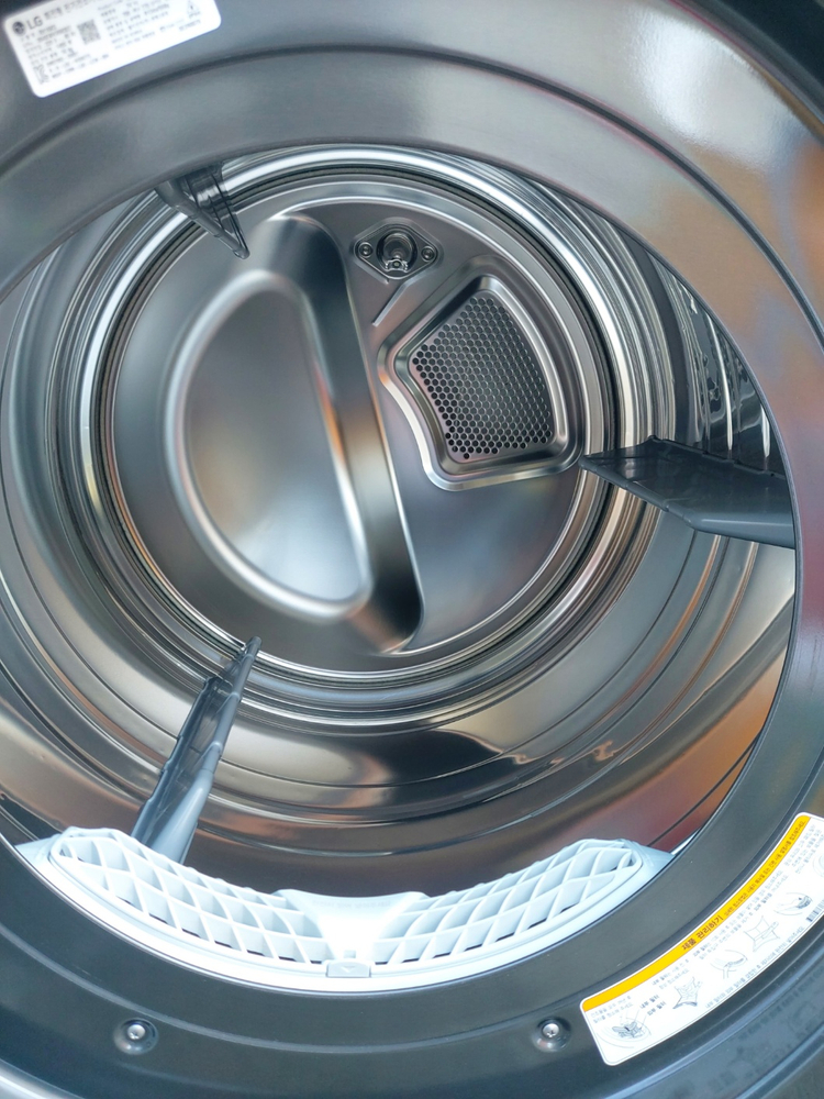 LG 트롬 드럼세탁기 21 kg (20년식) + LG 건조기 16KG 입니다--5