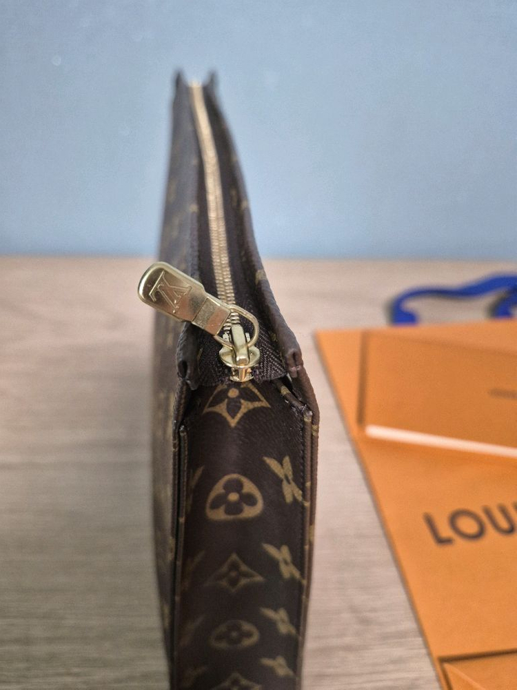 루이비통 토일렛 26 모노그램 파우치--4