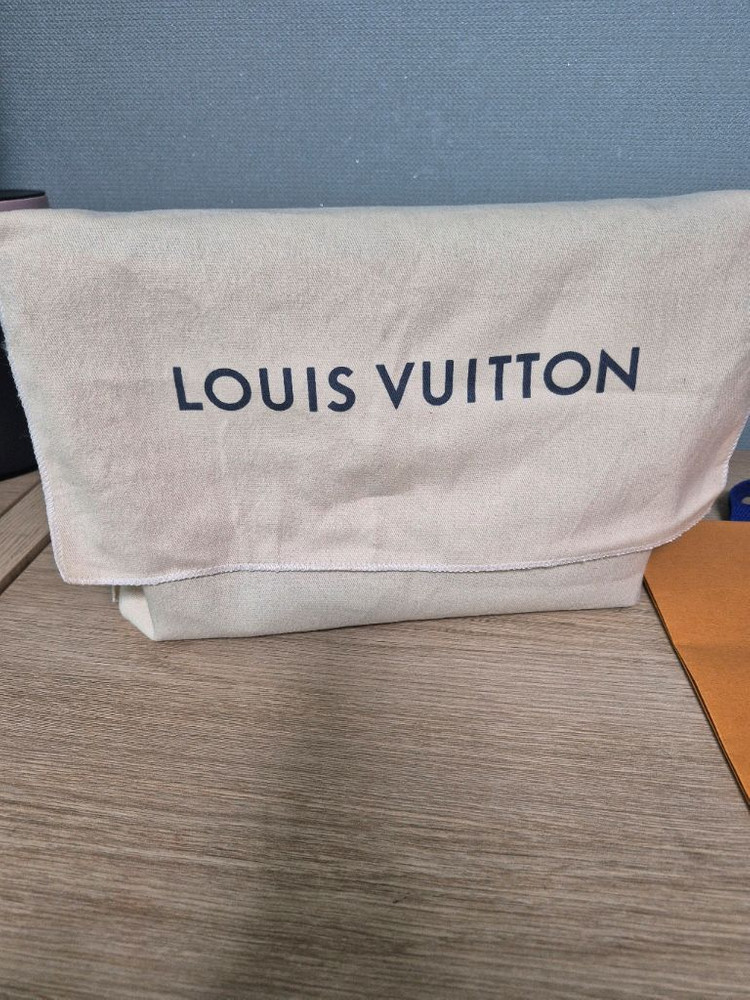 루이비통 토일렛 26 모노그램 파우치--6