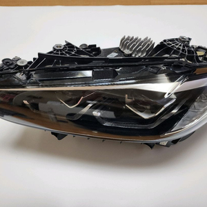 BMW 4시리즈 헤드라이트 운전석 팝니다