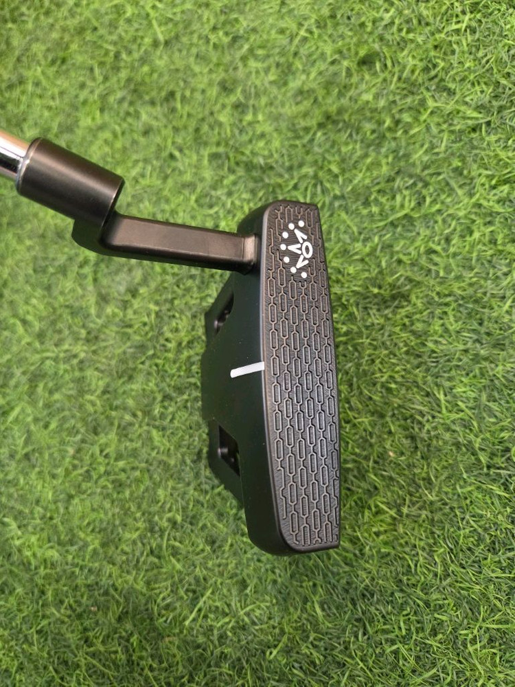 스카티카메론 팬텀 블랙 5.5 33인치 퍼터 국내정품 이미지