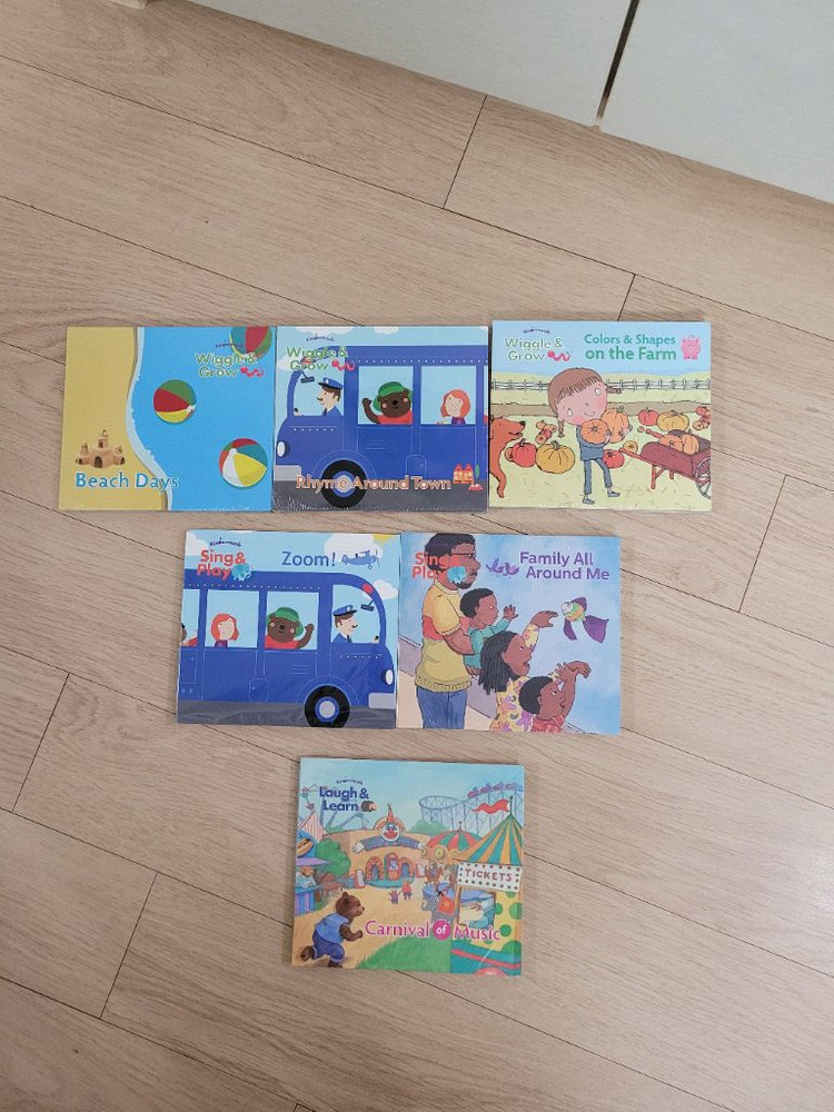 킨더뮤직 Wiggle & Grow 등 CD 6종(새상품)--1