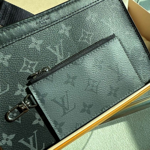 루이비통 가스통 크로스백