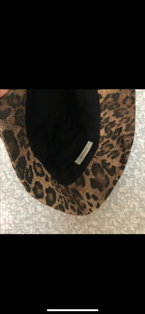 소윰 22년 레오파드 호피 벙거지 모자 soyoom 버킷 페도라 이미지