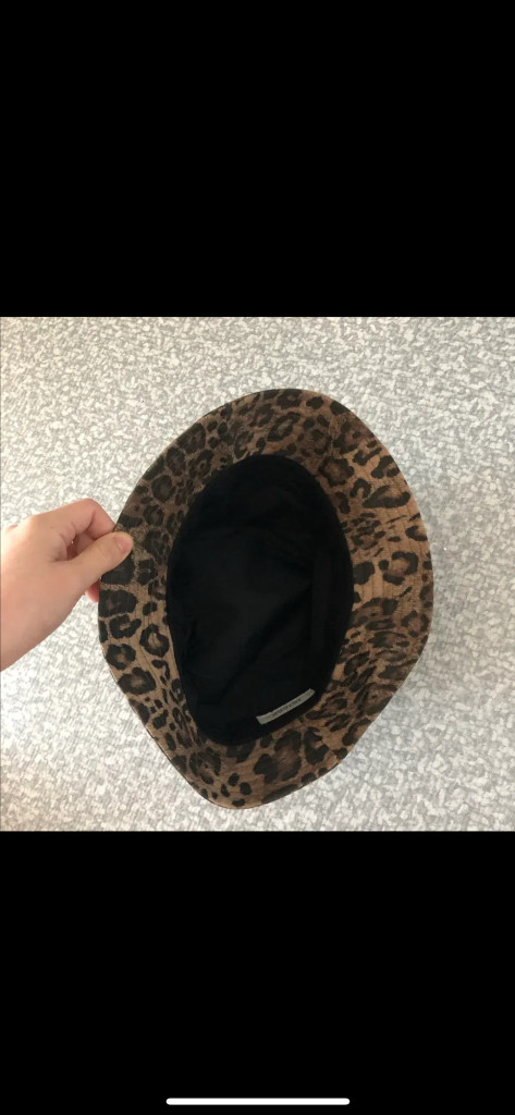 소윰 22년 레오파드 호피 벙거지 모자 soyoom 버킷 페도라 이미지