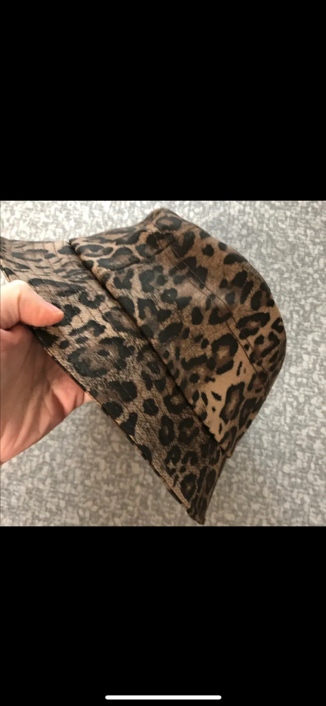 소윰 22년 레오파드 호피 벙거지 모자 soyoom 버킷 페도라 이미지