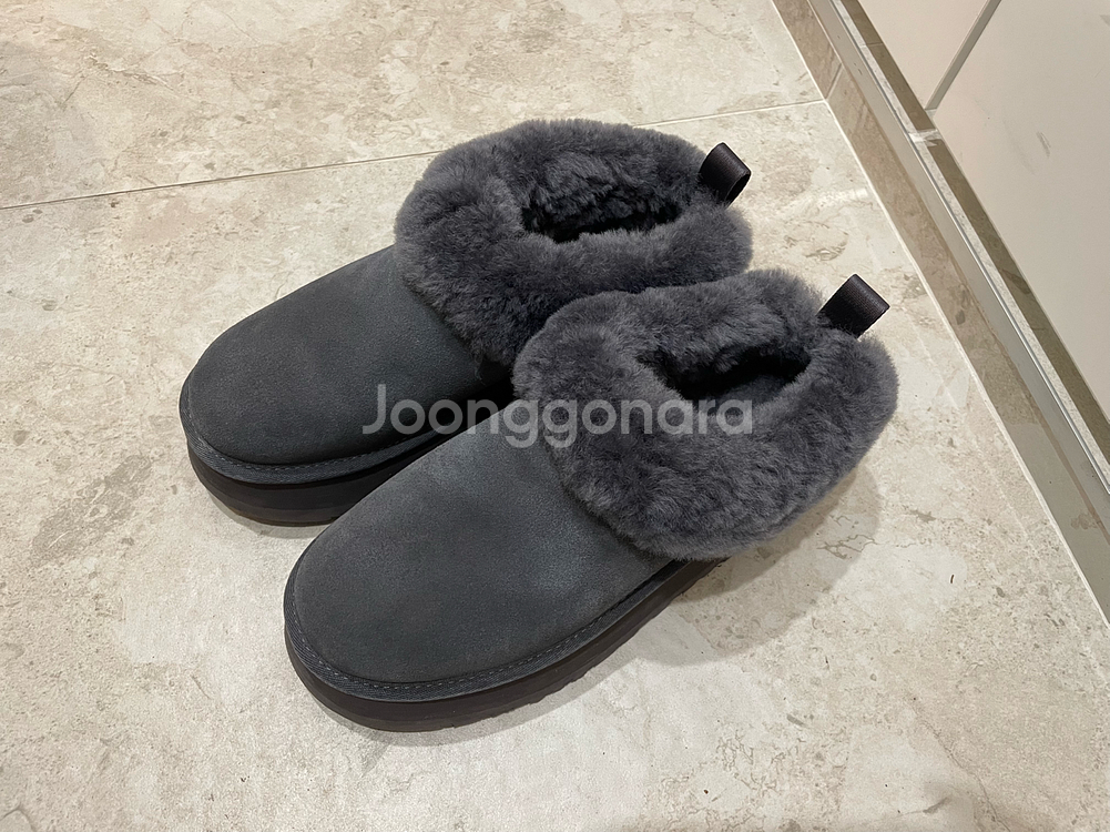 어그 타젤 옵시디언 그레이 240--1