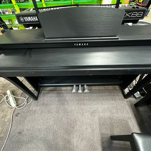 야마하 CLP725 판매합니다 이미지