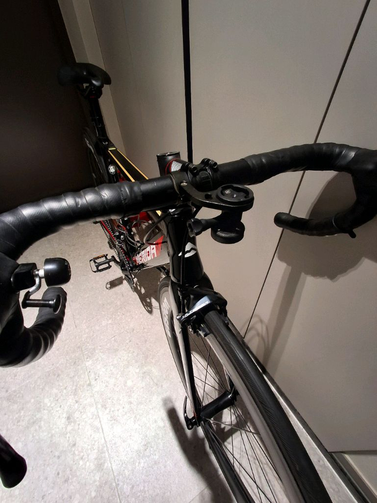 메리다 리엑토 400팀바레인 로드자전거--1