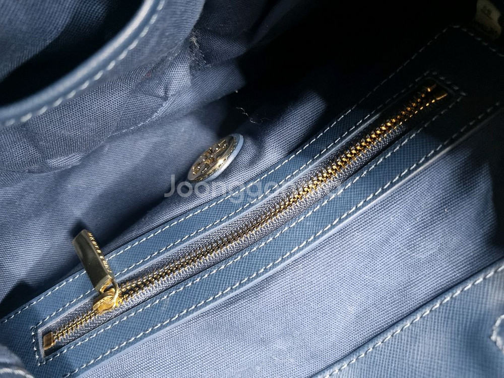 토리버치 정품백팩--5