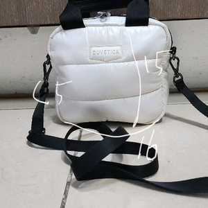 듀베티카 이쁜 패딩 크로스백