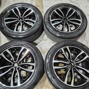 올뉴말리부 17인치 순정 휠타이어 판매합니다 이미지