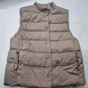 더캐시미어양면구스 패딩조끼 82