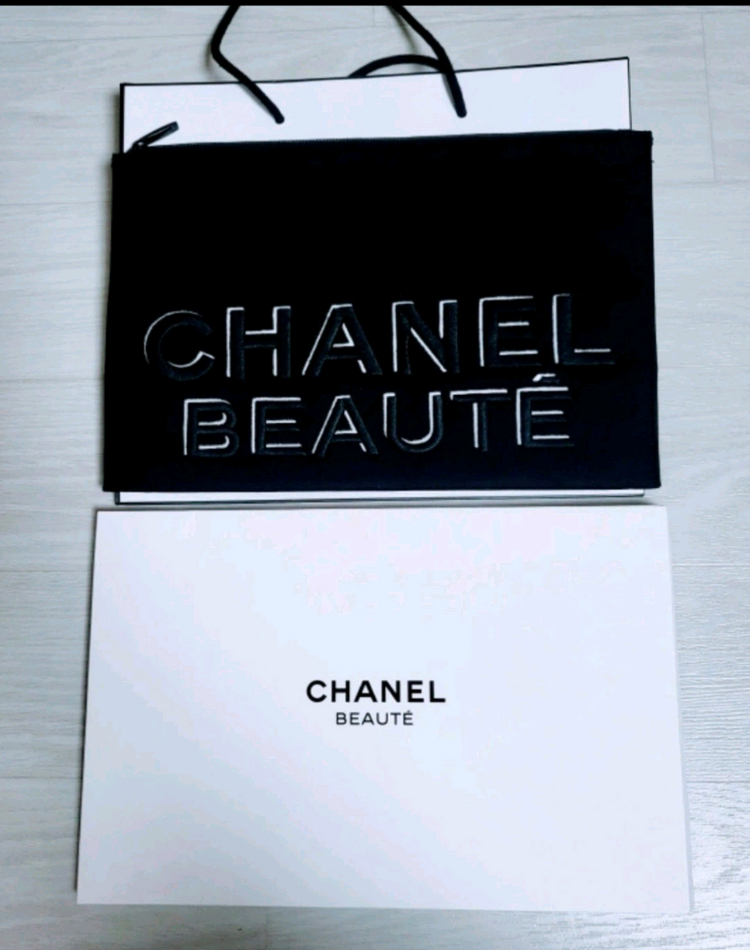 샤넬파우치(새상품)ㅡ1--0