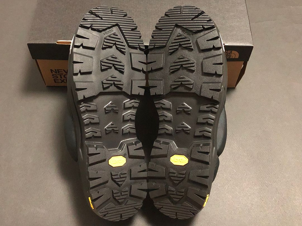 [280] 노스페이스 베이스 캠프 써모볼 뮬 블랙 이미지