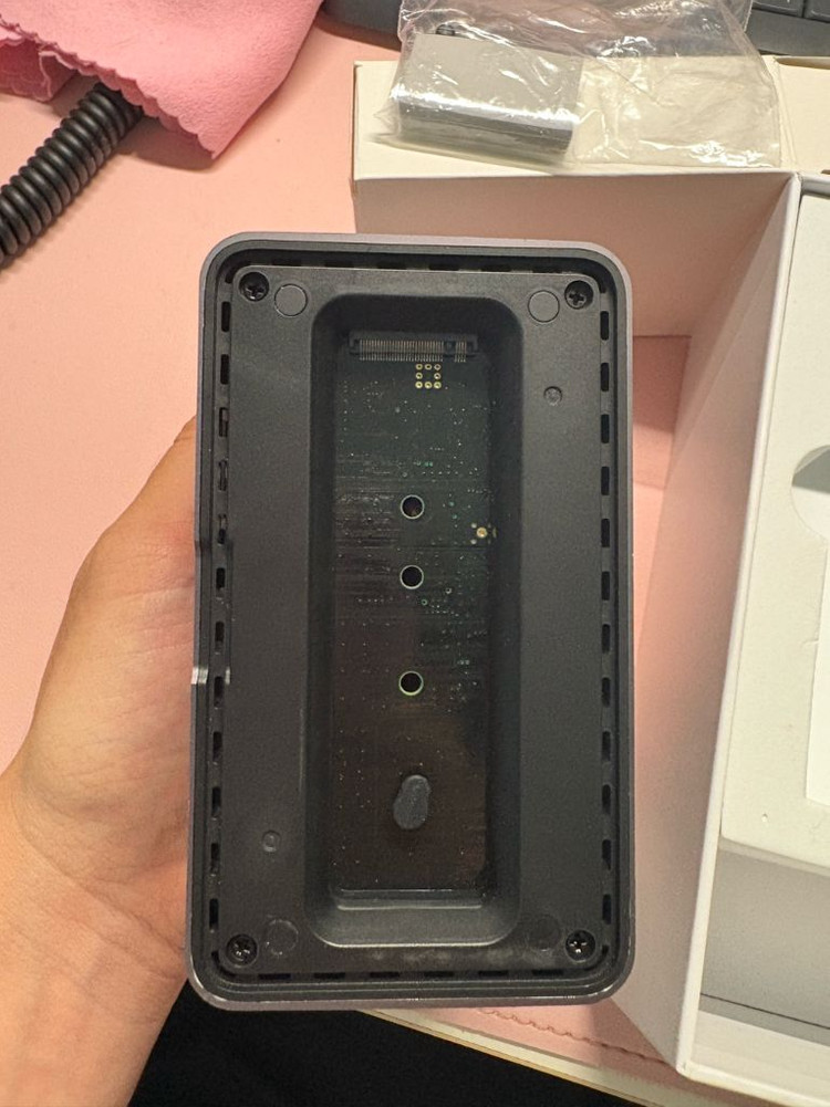 Hagibis 하기비스 USB-C 도킹스테이션 U100 Pro 풀박스--2