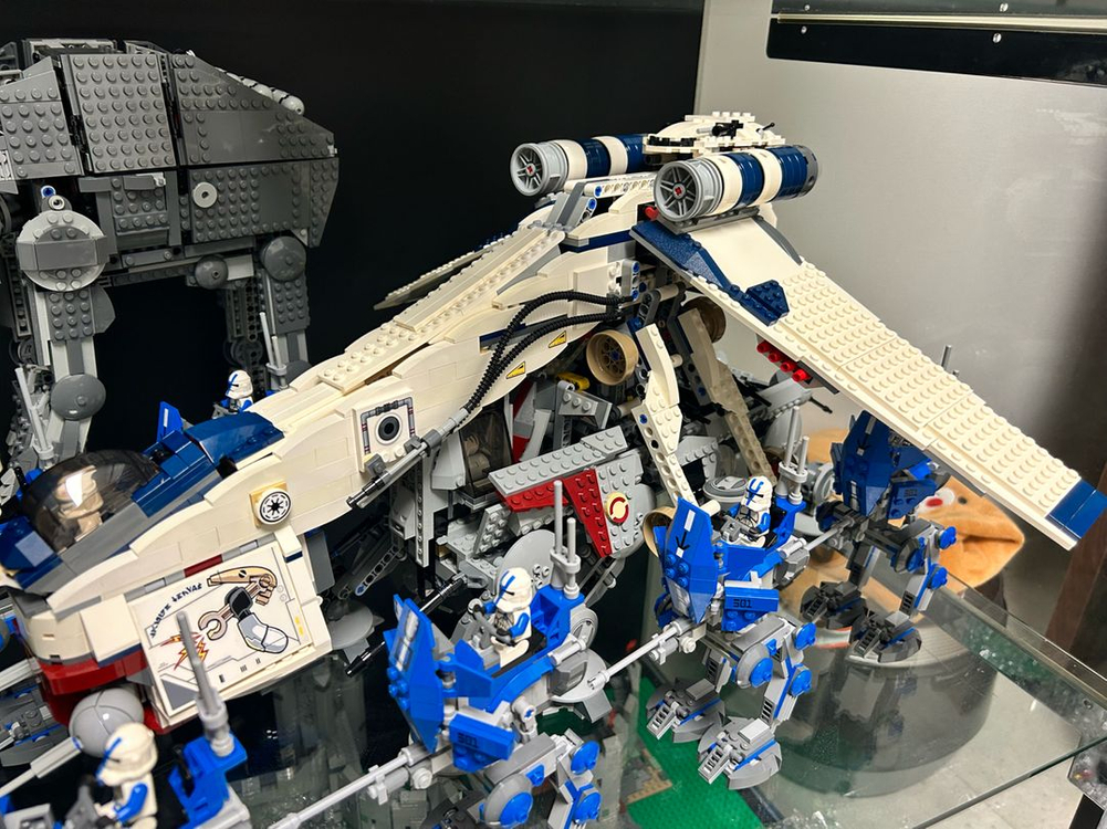 레고 10195 스타워즈 AT-OT 공화국 드랍쉽 벌크--0