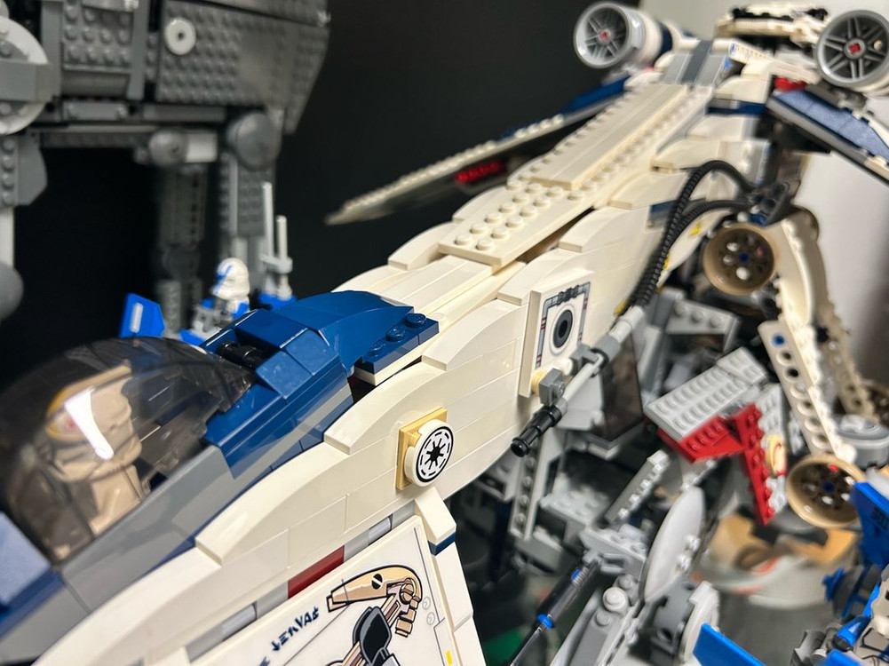 레고 10195 스타워즈 AT-OT 공화국 드랍쉽 벌크--1