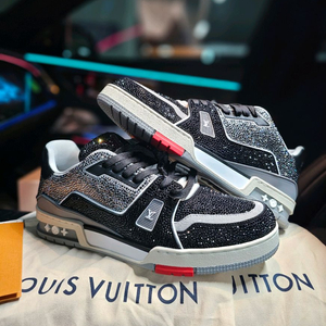 루이비통 x 스와로브스키 크리스탈 트레이너 스니커즈 9사이즈 (새상품)