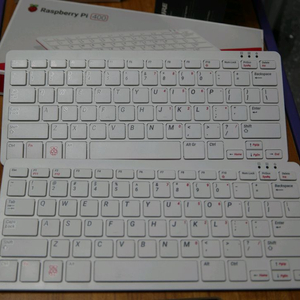 라즈베리파이 400 2개