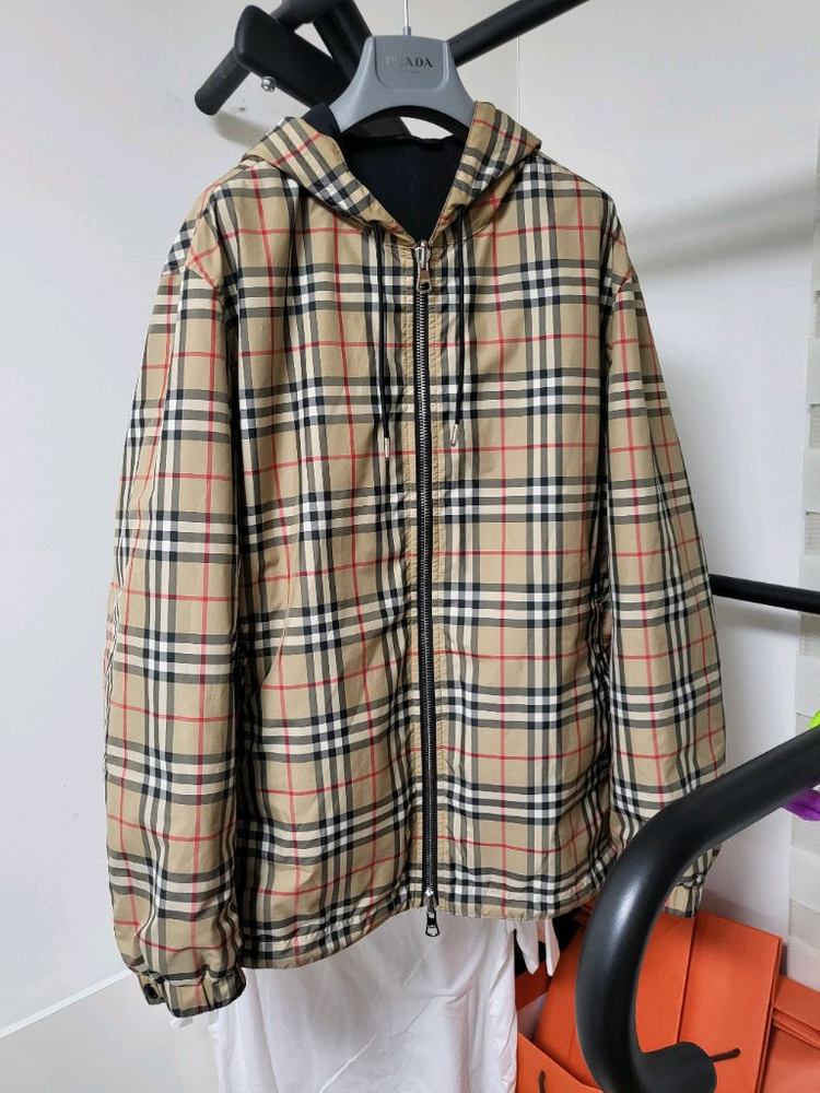 23SS 버버리 리버시블 체크 자켓 L--0