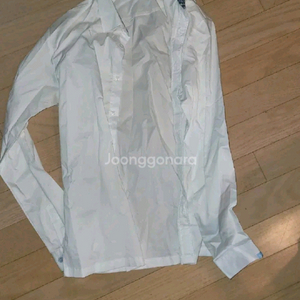 교복 셔츠 125사이즈입니다 이미지