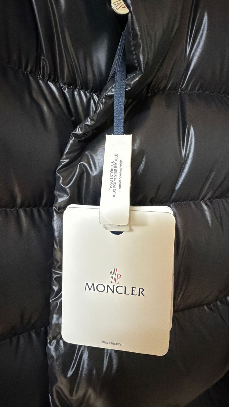 [새상품] 몽클레어 lule 블랙 6사이즈 판매합니다. 이미지