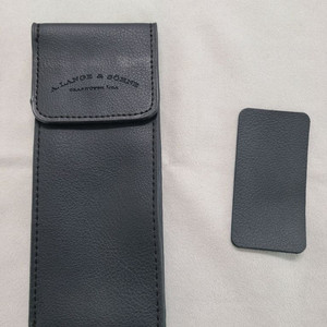 랑에 휴대용 시계 파우치 이미지