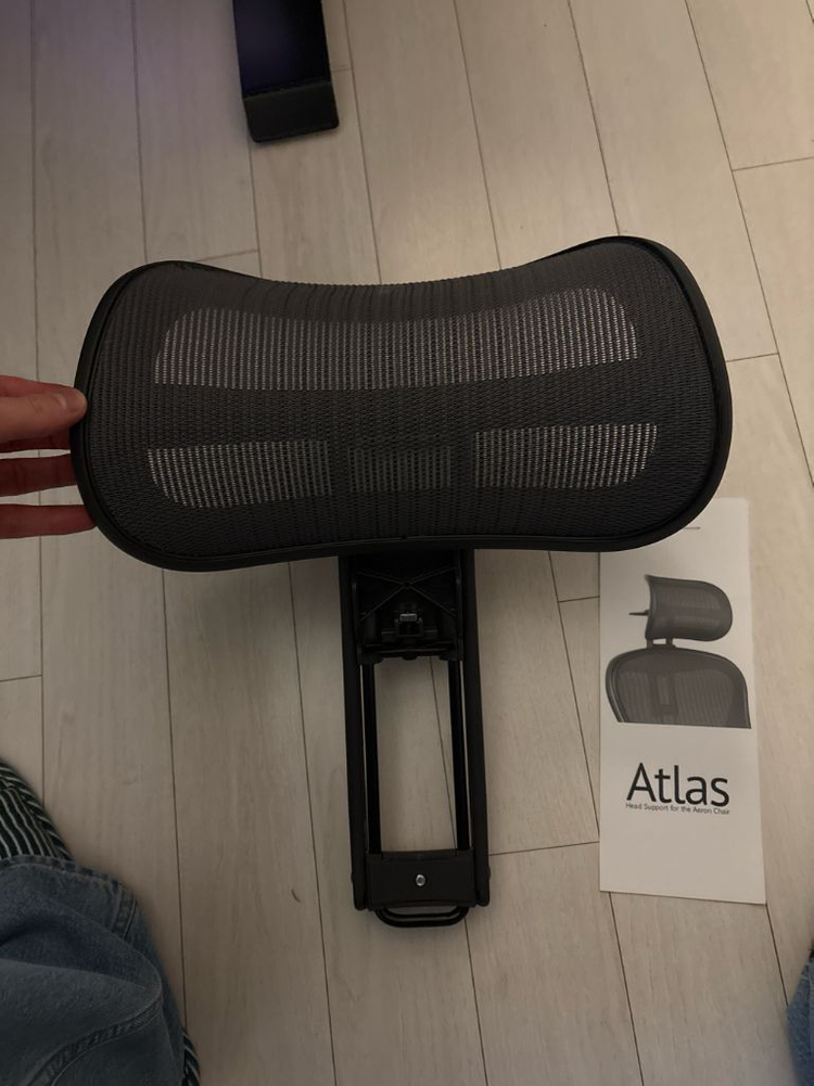 뉴에어론 아틀라스 헤드레스트 정품--4