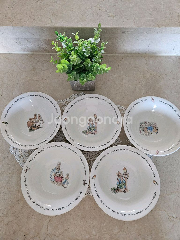 (새상품)일본 야마카 피터래빗 샐러드볼 세트(5장) 판매해요(택포)--0