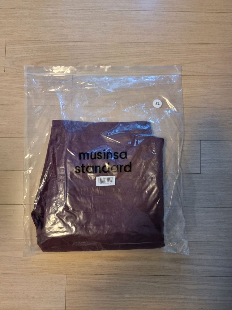 칼하트 버뮤다 숏팬츠 버건디 팝니다.(32)--9