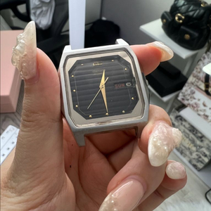 세이코 테레비 쿼츠 스퀘어