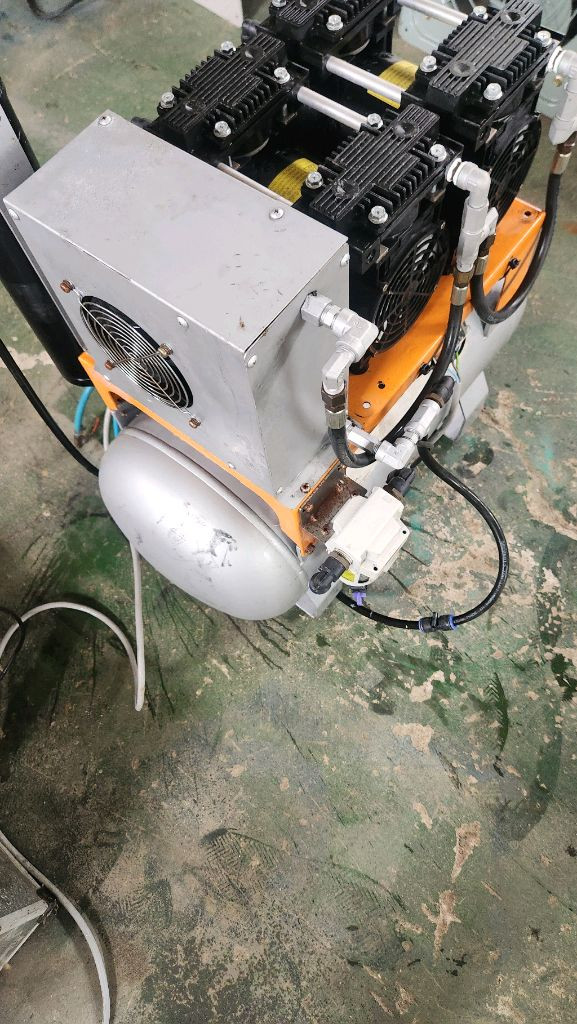 DS KOREA 오일프리 에어 콤프레샤/치과용 콤프레샤--1