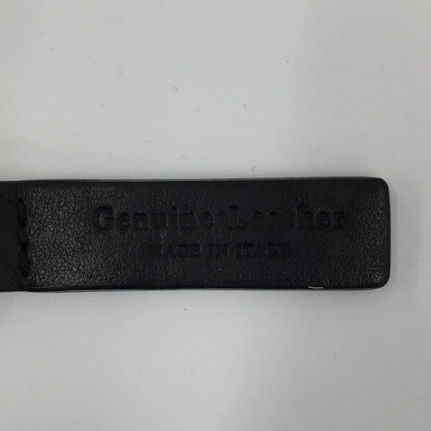 오프화이트 Offwhite 가죽 키링 거의 새제품급 팝니다. 이미지