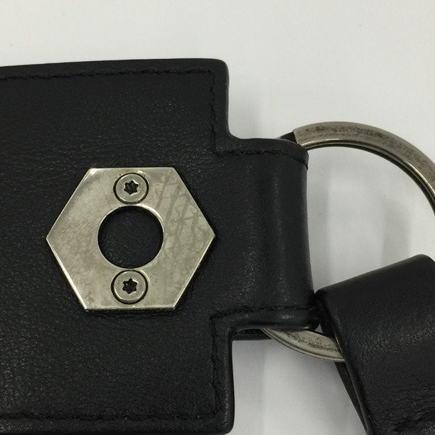 오프화이트 Offwhite 가죽 키링 거의 새제품급 팝니다. 이미지