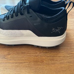 아크테릭스 sylan 고어텍스 비브람