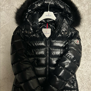 몽클레어 바디퍼 패딩