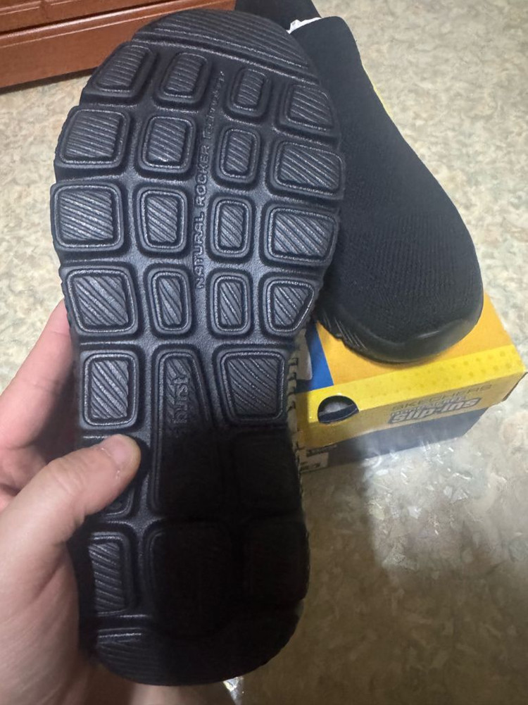 스케쳐스 고워크 맥스쿠셔닝 하이퍼버스트 슬립인스 255mm--3