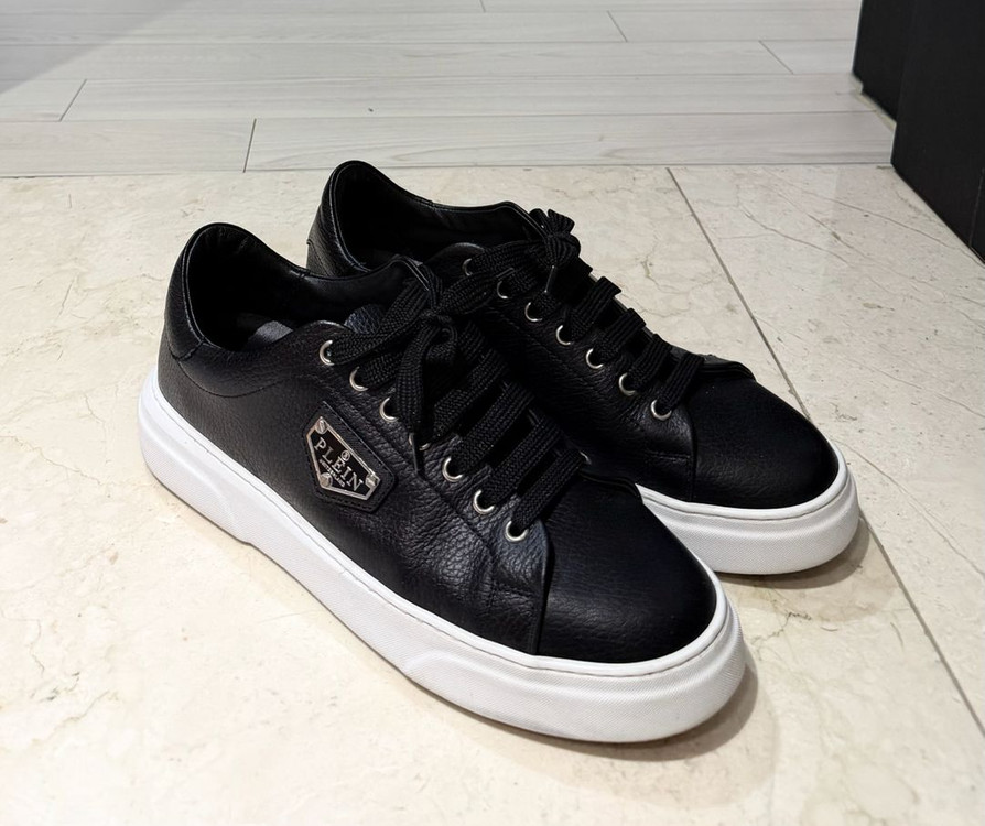 필립플레인 레더 스니커즈 41사이즈--8