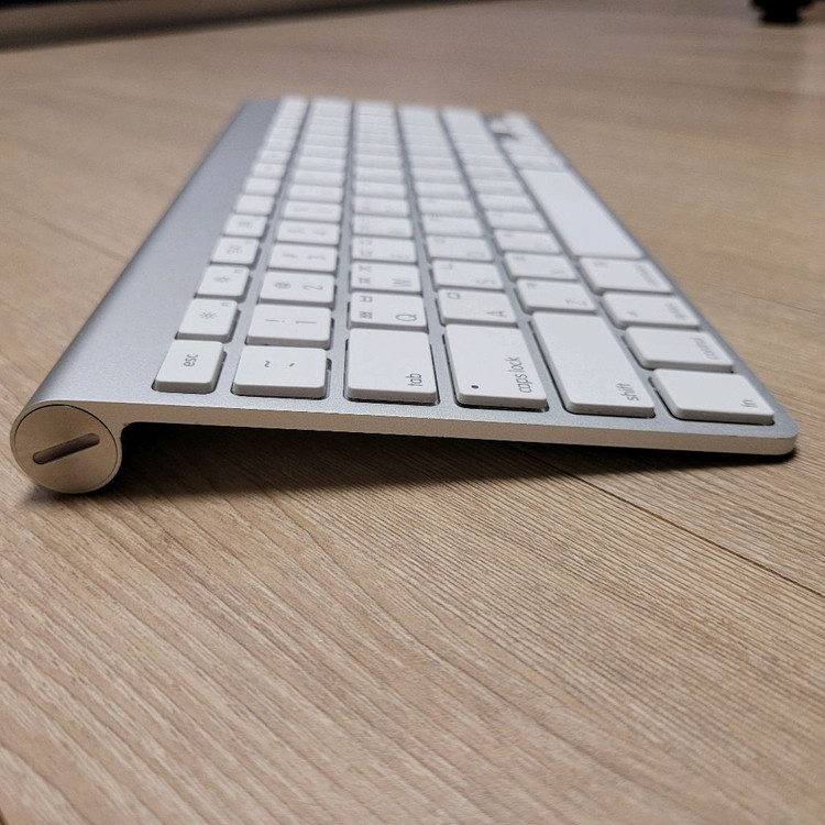 애플 매직 키보드 1세대--3